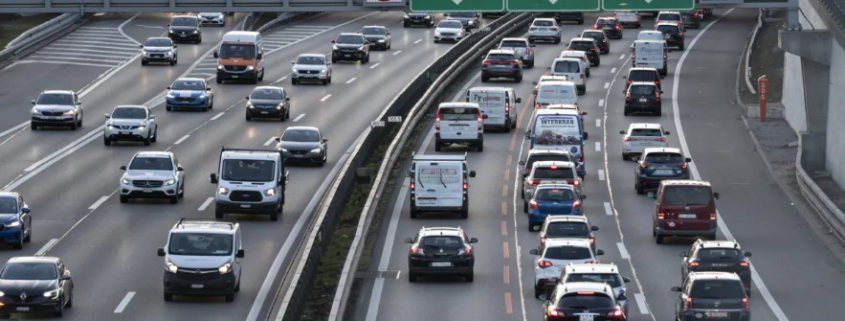 Autobahn_Ausbau_NEIN Die Schweizer stimmen überraschend gegen den Ausbau ihrer Autobahnen. Es ist auch ein Plebiszit über die starke Zuwanderung, die das Land seit Jahren erlebt.