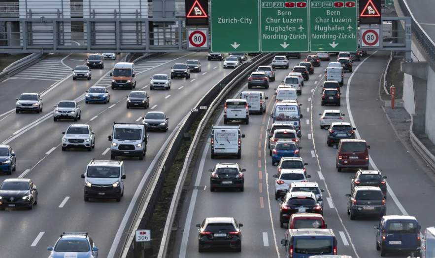 Autobahn_Ausbau_NEIN Die Schweizer stimmen überraschend gegen den Ausbau ihrer Autobahnen. Es ist auch ein Plebiszit über die starke Zuwanderung, die das Land seit Jahren erlebt.